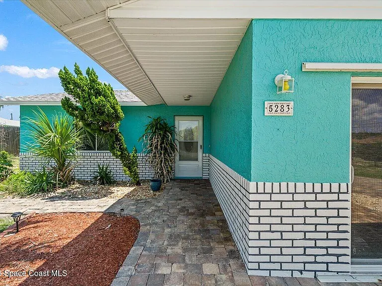 5283 Palmetto Dr #5285 — Photo 3