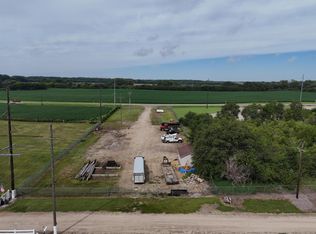 417 S 6th St, Clay Center, KS 67432