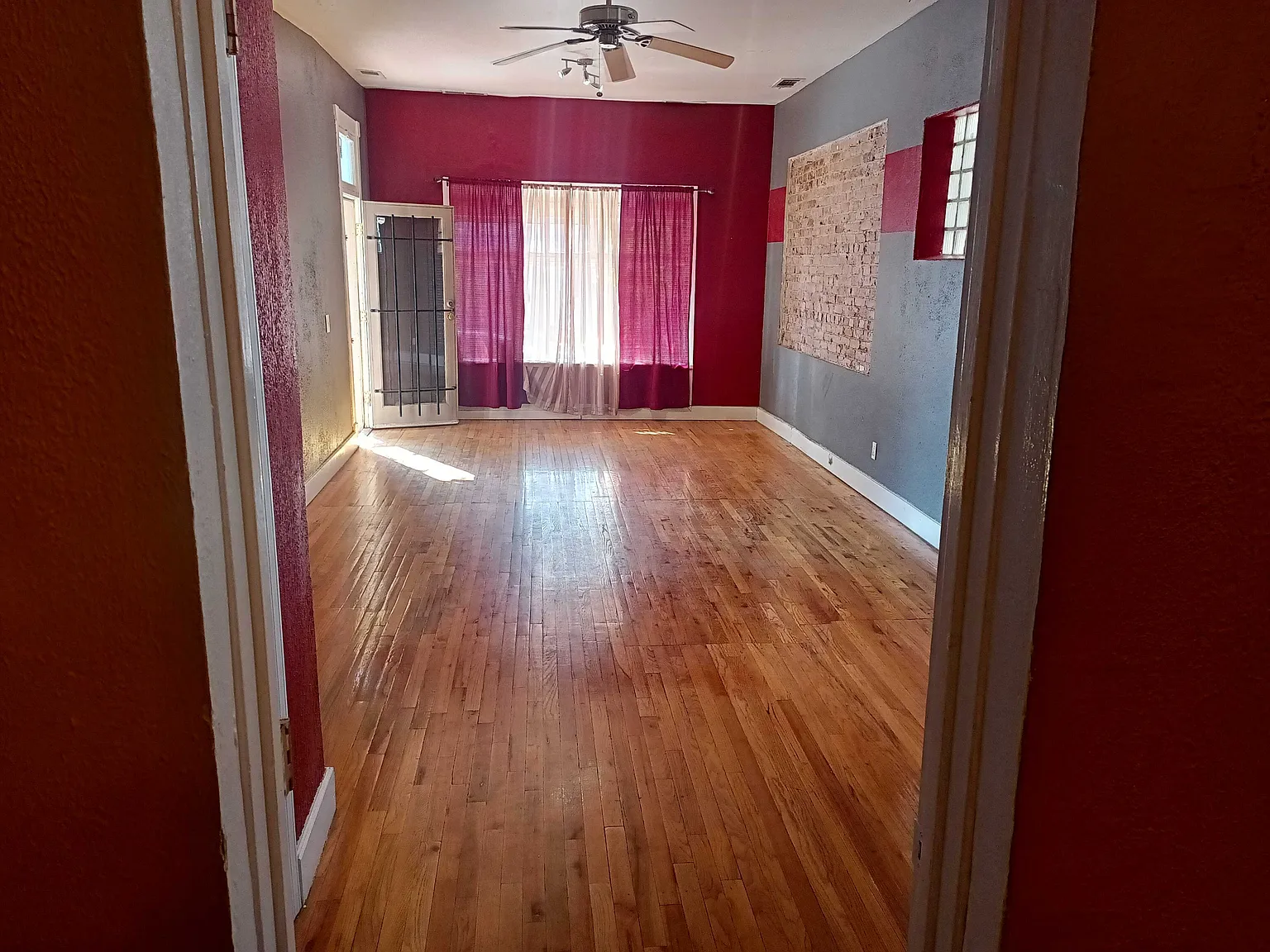 1 bed, 700 sqft, $1,100 — Photo 4