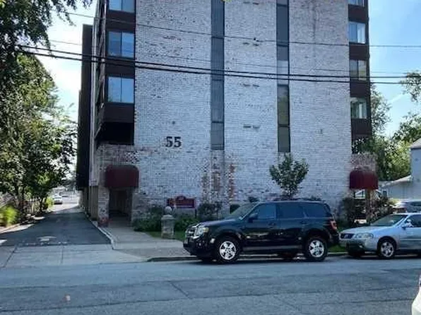 55 Clinton Pl #61, Hackensack, NJ 07601
