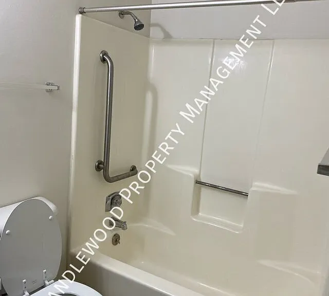 202 N Main St #208 — Photo 9