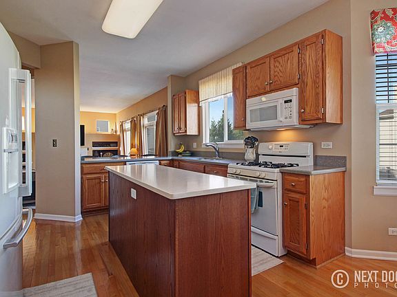 5th image of 24342 W Golden Sunset Dr