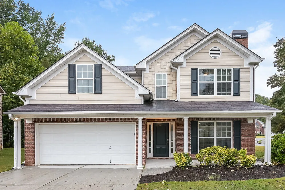 4 bed, 2.5 bath, 2222 sqft, $2,145 — Photo 1