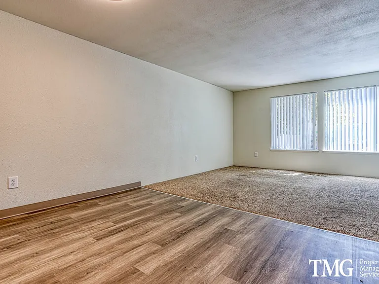 The Illahee Apartments — Photo 42