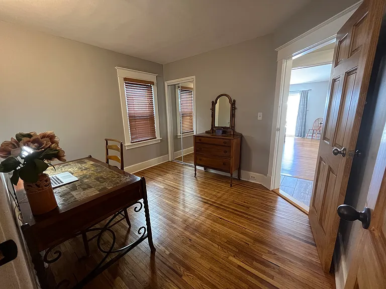 203 Lovering Ave #UPPER — Photo 12