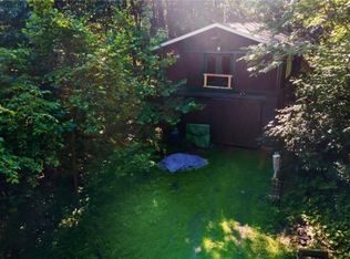 6990 Lark Rd NW, Malvern, OH 44644