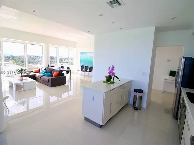 900 Bay Dr #1027 — Photo 6