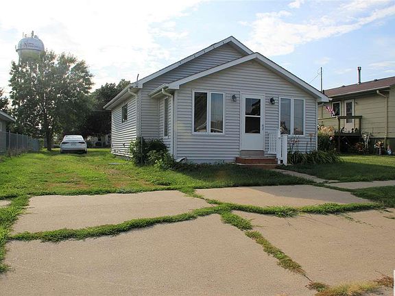 2nd image of 107 Louis Ave