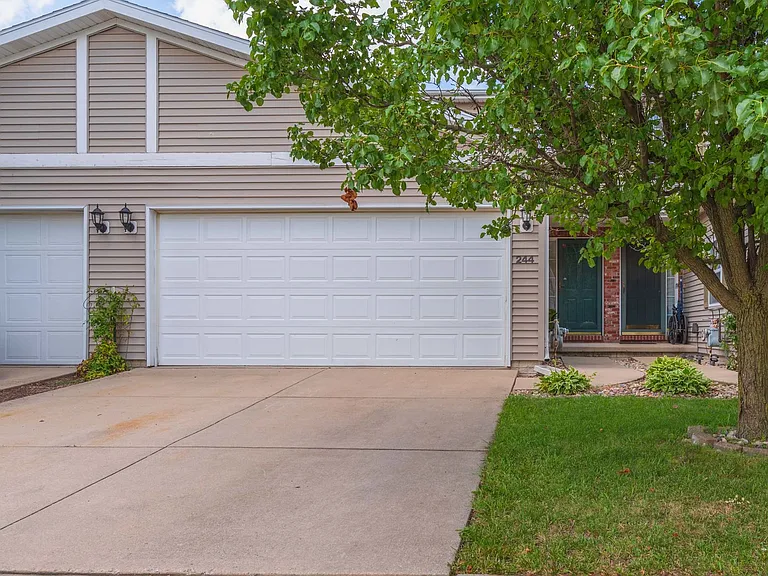 244 Parktrail Rd — Photo 1
