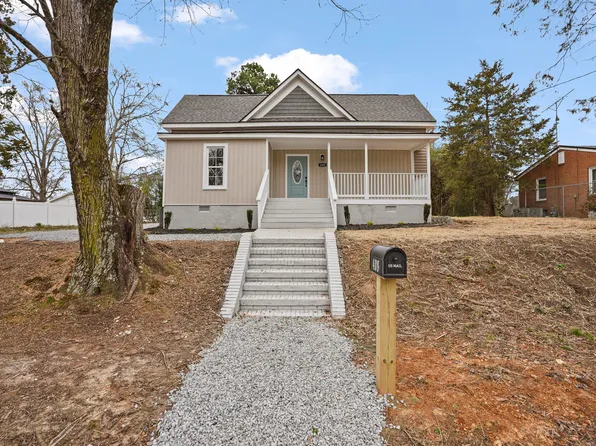 408 Charlotte Ave, Sanford, NC 27330