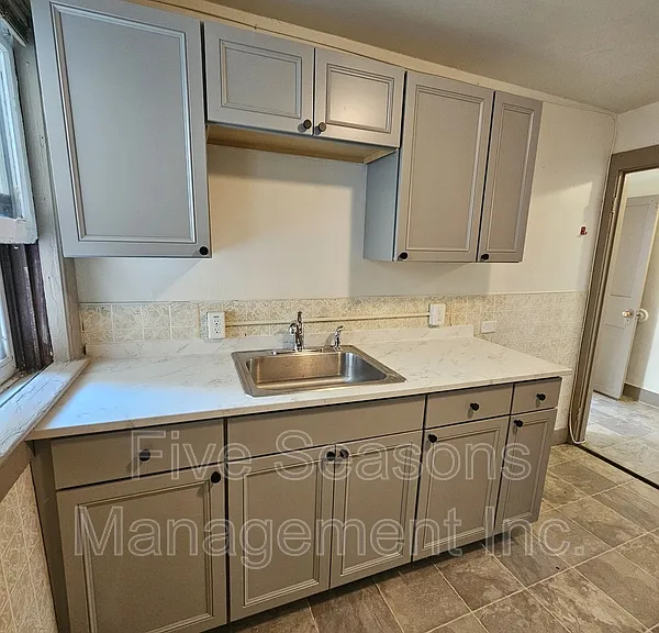 76 N Union St #8 — Photo 5