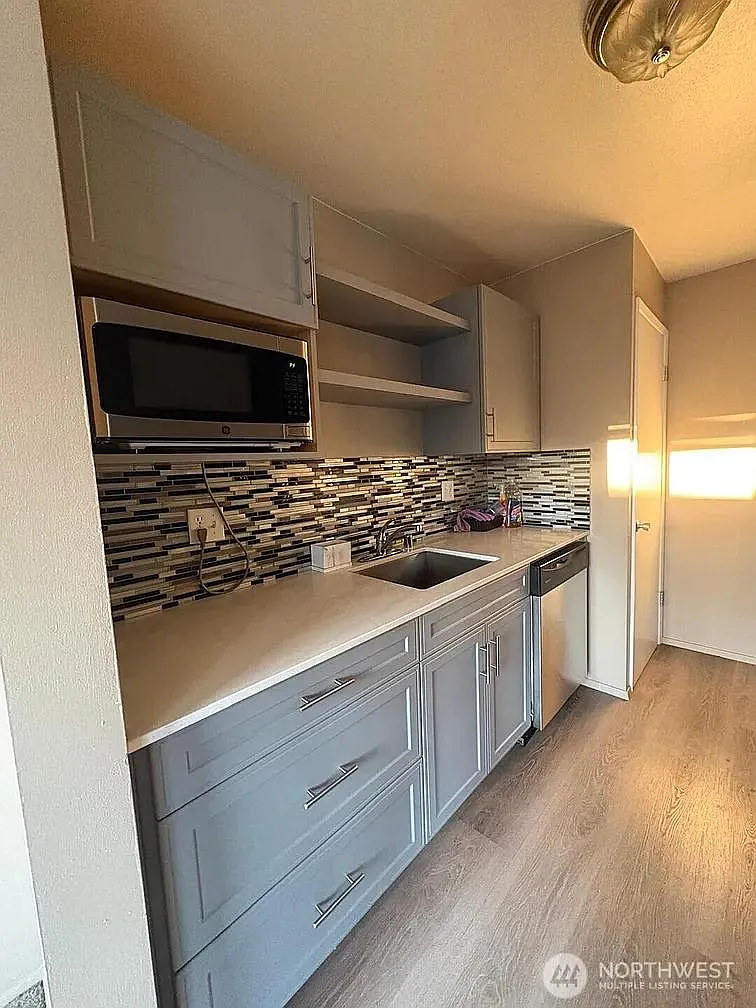 1 bed, 603 sqft, $1,925 — Photo 3