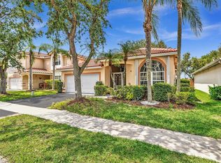 102 Gables Blvd, Fort Lauderdale, FL 33326