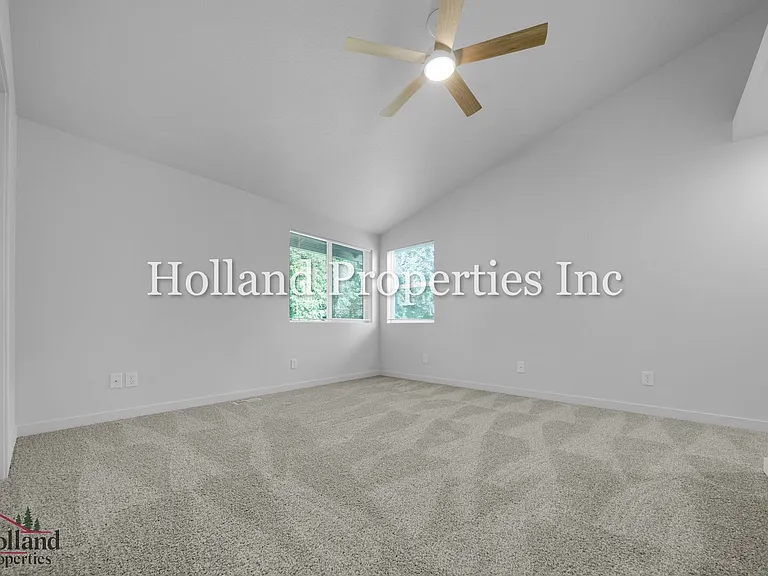 9059 SW Sagert St — Photo 9