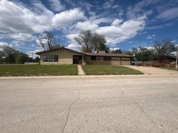 112 W F St, Hillsboro, KS 67063