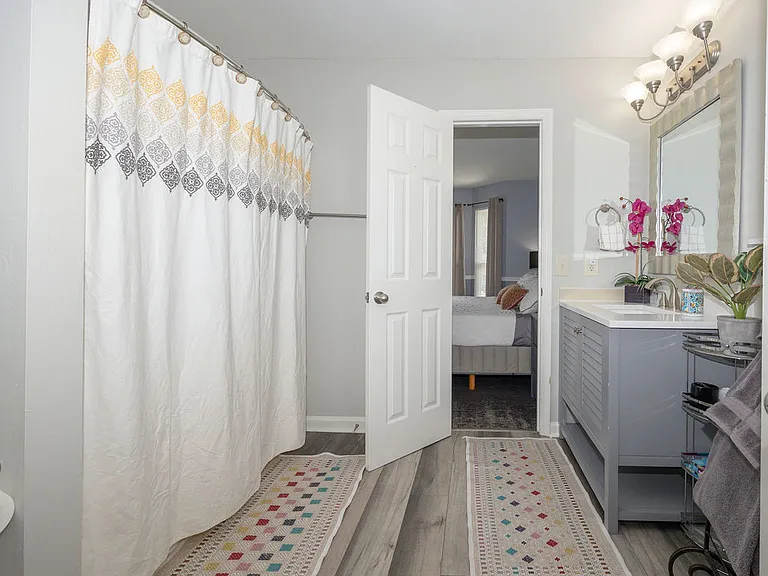 1810 Violet Ct — Photo 13