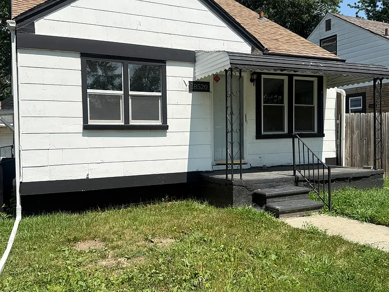 18520 Tireman St — Photo 2