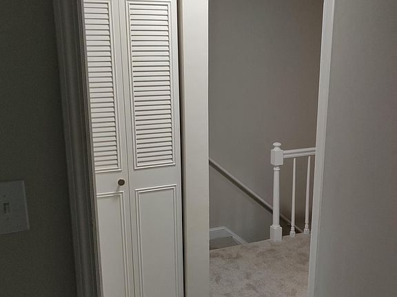 5th image of 891 Azalea Dr