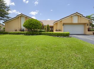 21479 Sweetwater Ln S, Boca Raton, FL 33428