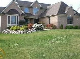 3990 May Center Rd, Orion, MI 48360