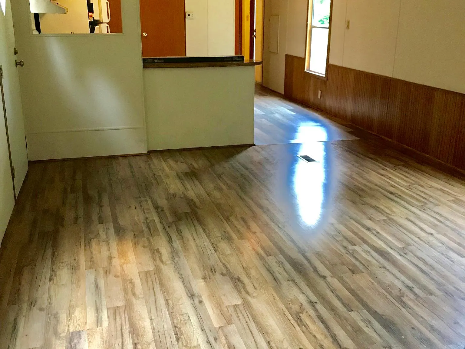 2 bed, 1.5 bath, 900 sqft, $1,150 — Photo 3