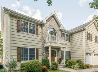 496 Ridgeway, White Plains, NY 10605