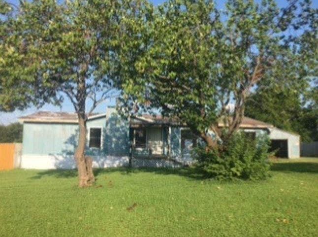 1st image of 305 Dusty Ln