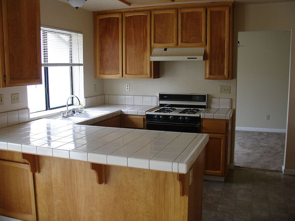 2nd image of 748 Oakvale Way