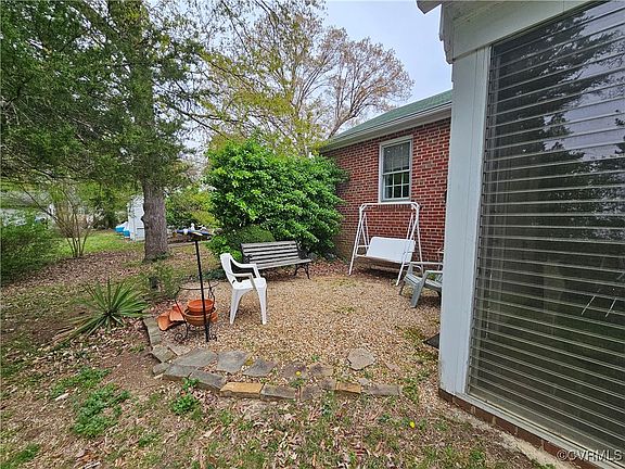 2nd image of 120 S Snead St