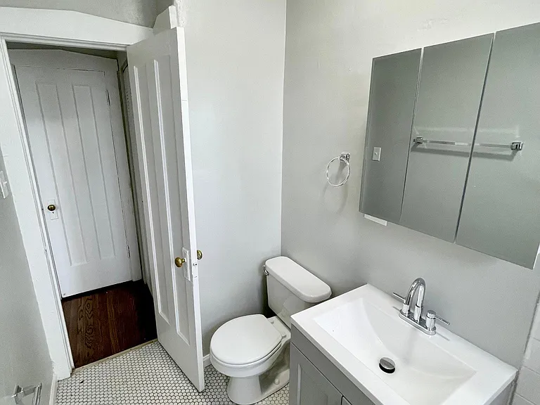 2014 W Estes Ave #1S — Photo 8
