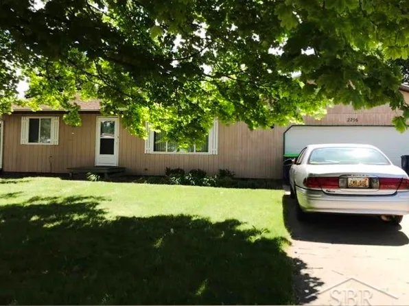 2296 Darwin Ln, Saginaw, MI 48603