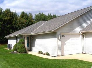 2933 Bluff Ridge Dr, Quincy, IL 62305