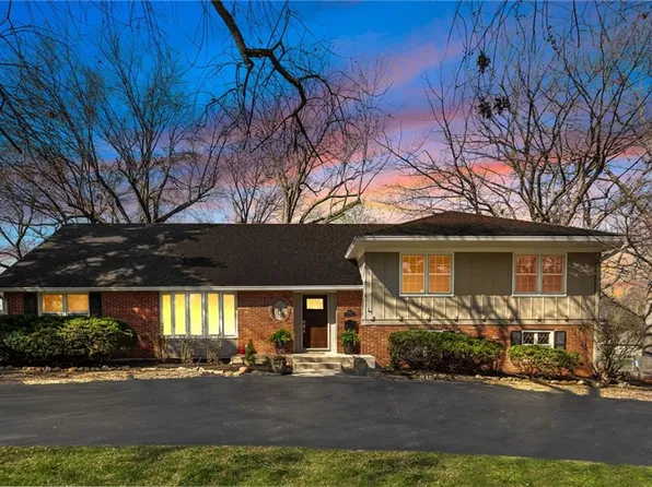 9200 Ensley Ln, Leawood, KS 66206