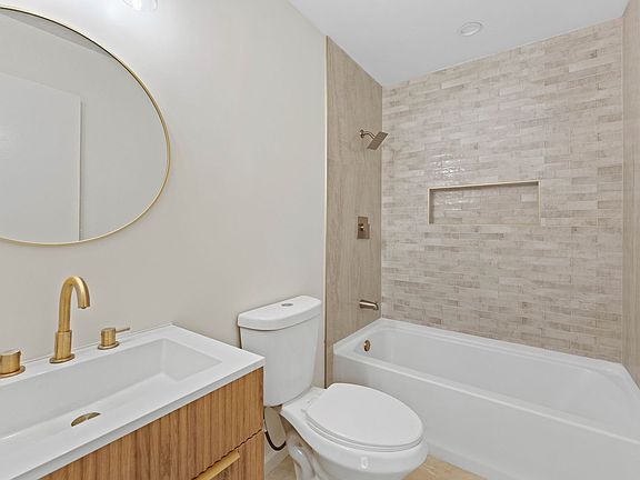 2nd image of 8117 Stow Rd