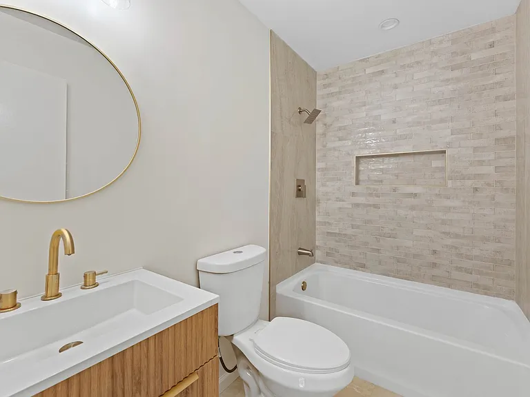 8117 Stow Rd — Photo 2