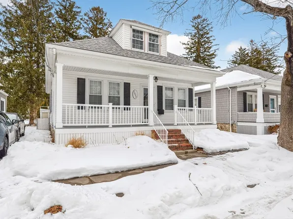 1027 Kenmore St, New Bedford, MA 02745