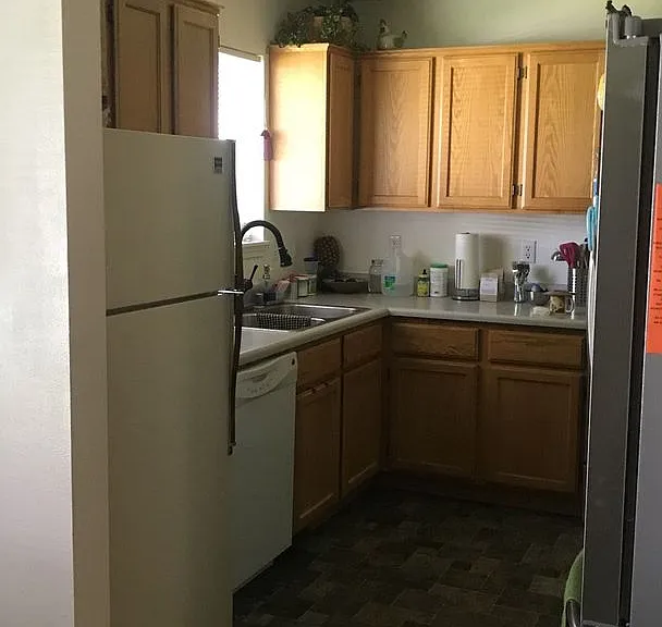 105 Alberta Ct — Photo 9