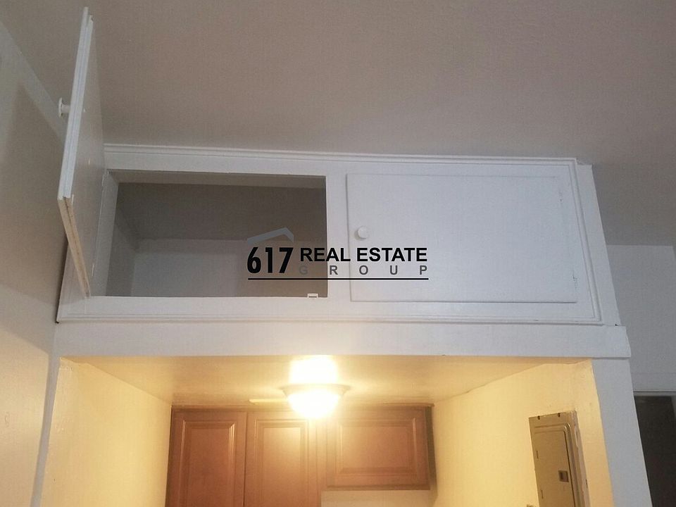 2nd image of 153 Brighton Ave APT 5
