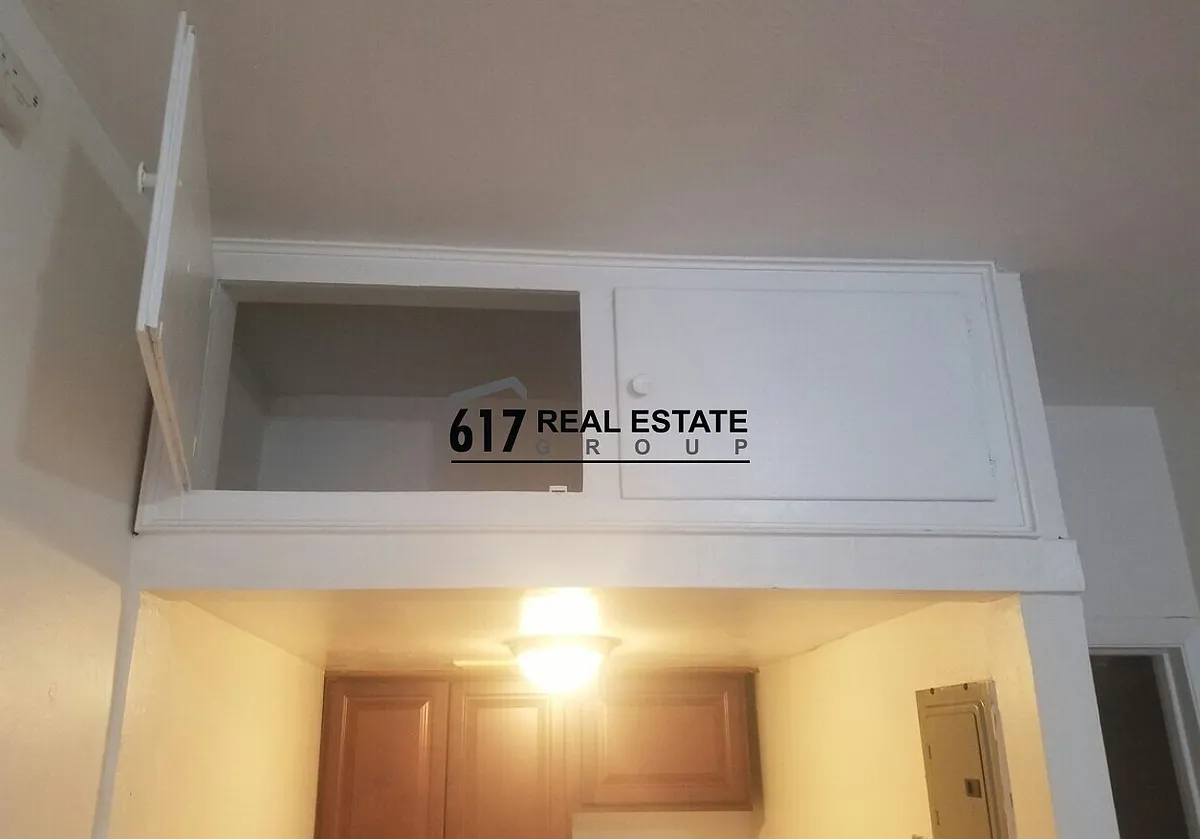 Building Photo - 153 Brighton Ave #5