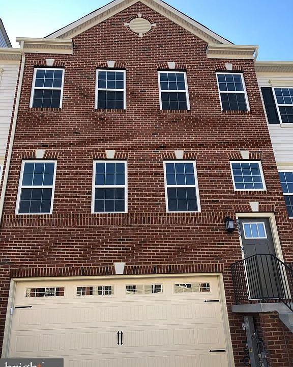 1st image of 8322 Daydream Cres