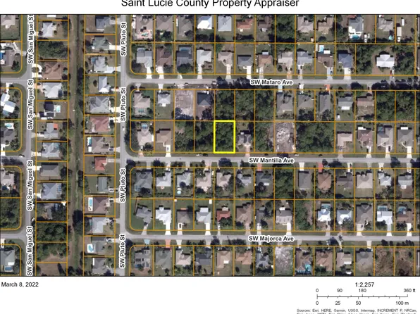 1073 SW Mantilla Ave, Port Saint Lucie, FL 34953