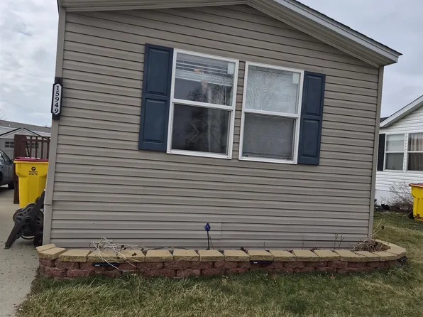 15949 W Charlamagne Ave, Clinton Township, MI 48038