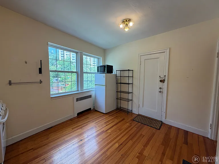24 Fairbanks St #33 — Photo 5
