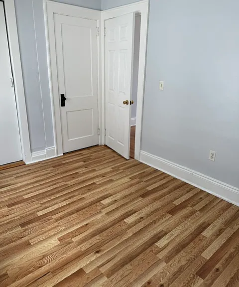 804 Canton St — Photo 7