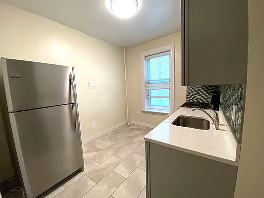 Rented by Swythe, Inc. | media 11
