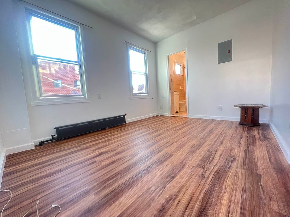 40-19 97th St #2, Corona, NY 11368 | Zillow