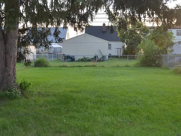 29831 Quinkert St — Photo 4