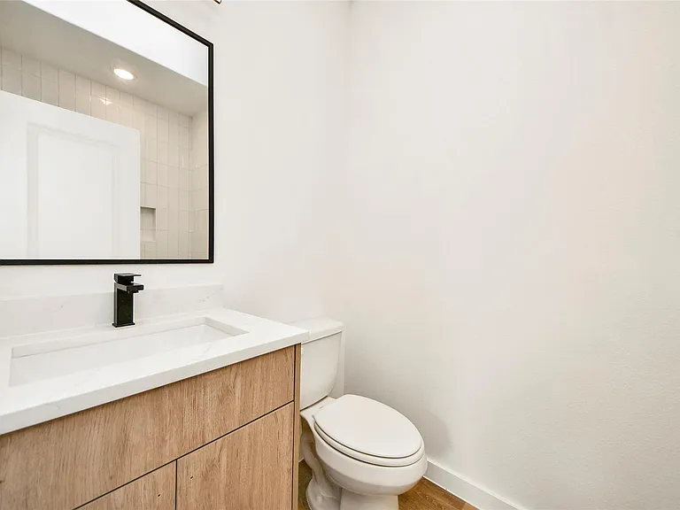 5201 Fairchild St #B — Photo 20