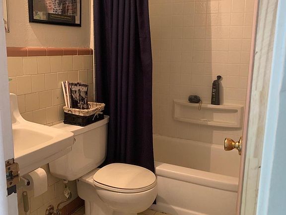 4th image of 4324 Maywood Dr