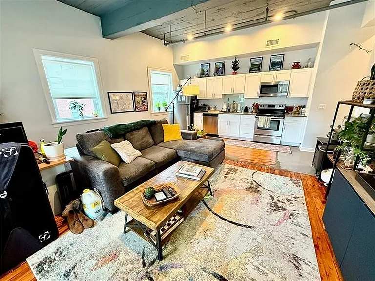 212 45th St #3-B — Photo 8